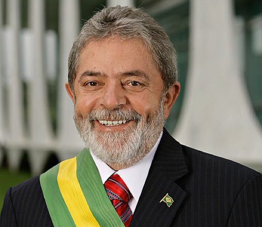 Brazil.  Lula mendorong persatuan keuangan dengan Argentina