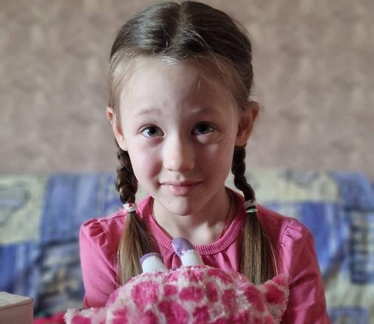 Ucraina. Dopo 11 mesi sotto bombe bimba 6 anni muore d'attacco di cuore